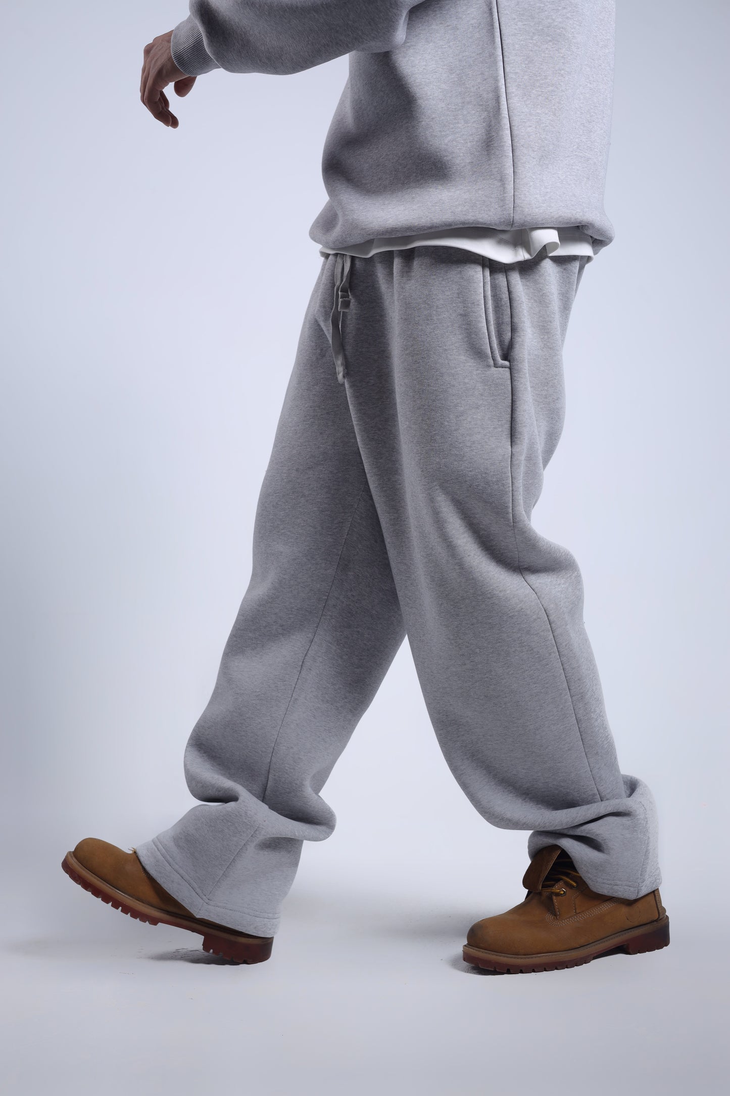 RELAXED FIT SWEATPANTS